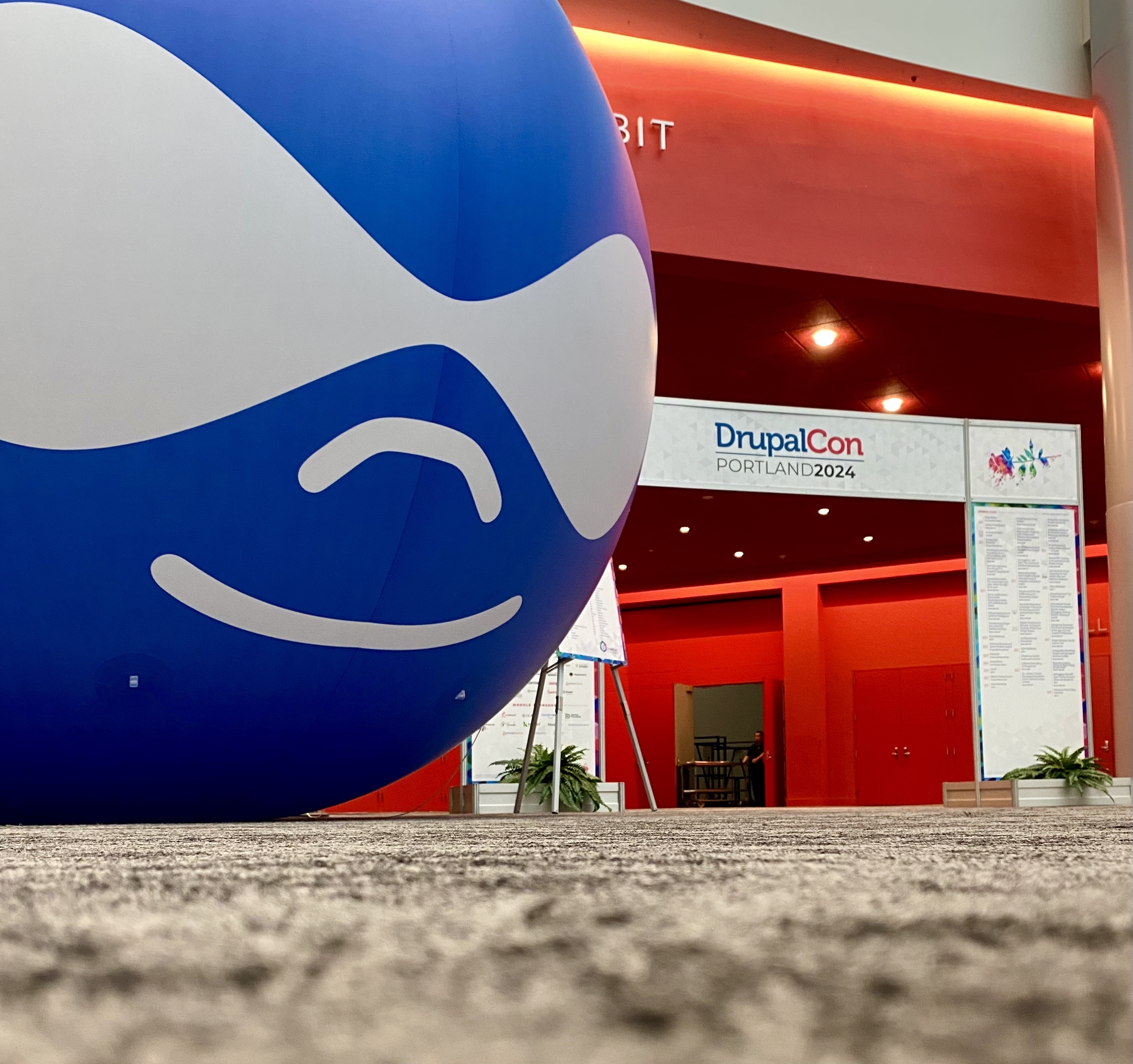 Image of Druplicon in the entrance to the Expo Hall